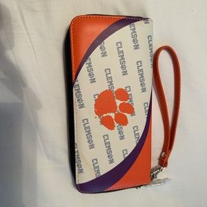 Clemson Wristlet NWOT
